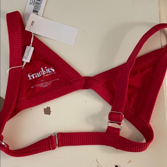 Frankies Bikinis Cali Top NWT Cherry - Picture 2 of 2